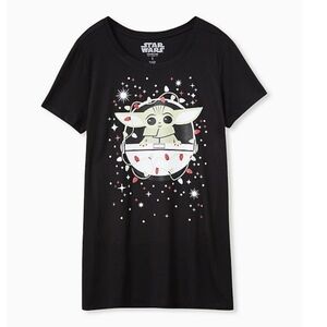 TORRID NWT STAR WARS THE MANDALORIAN THE CHILD CHRISTMAS SLIM FIT CREW TEE